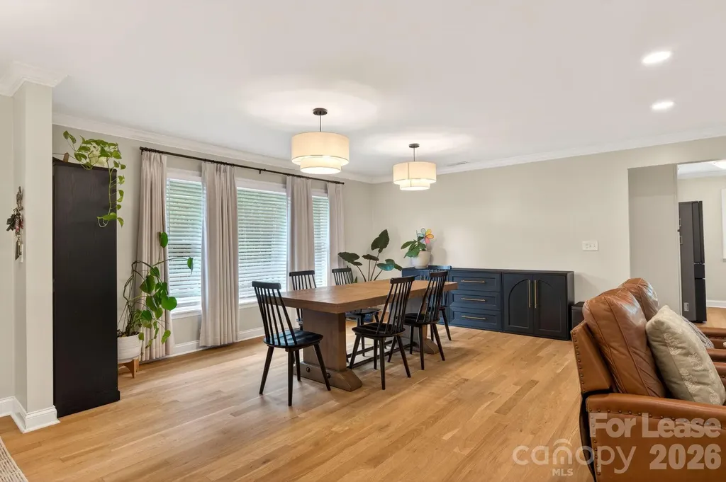 1825 Rozwood Drive Charlotte NC 28216