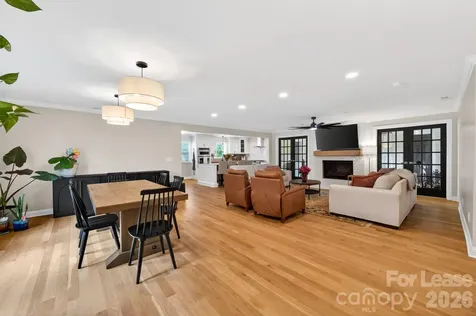 1825 Rozwood Drive Charlotte NC 28216