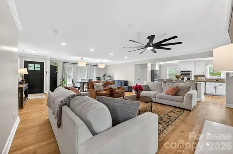 1825 Rozwood Drive Charlotte NC 28216