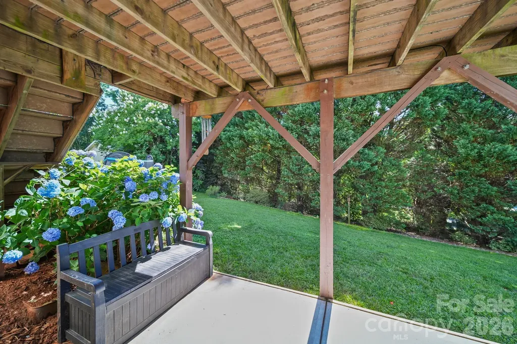 141 Riverfront Parkway Mount Holly NC 28120