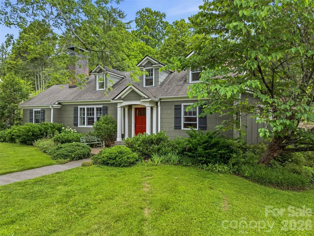 153 Franklin Street Brevard NC 28712