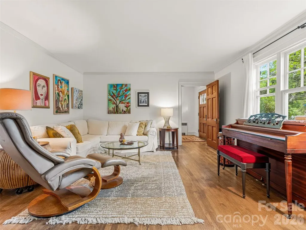 153 Franklin Street Brevard NC 28712