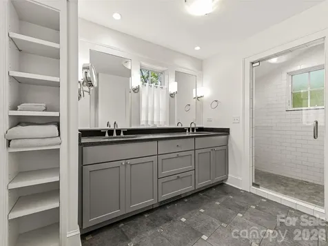153 Franklin Street Brevard NC 28712