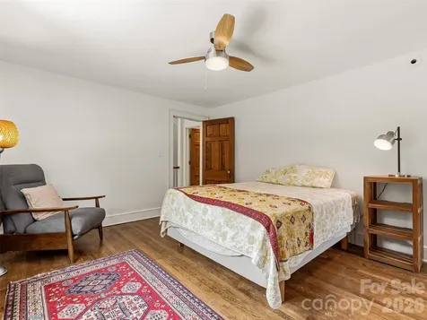 153 Franklin Street Brevard NC 28712
