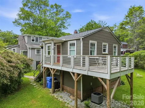 153 Franklin Street Brevard NC 28712