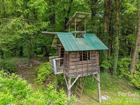 153 Franklin Street Brevard NC 28712