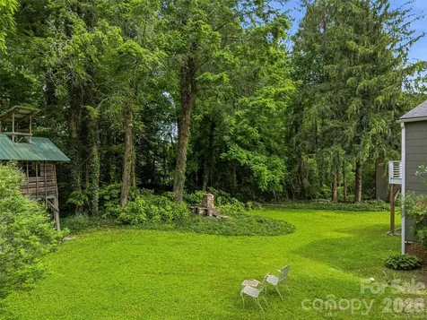 153 Franklin Street Brevard NC 28712