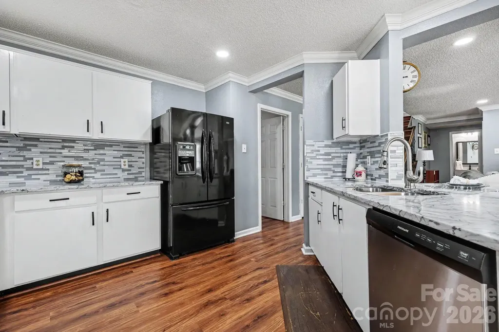 5654 Hammermill Drive Harrisburg NC 28075