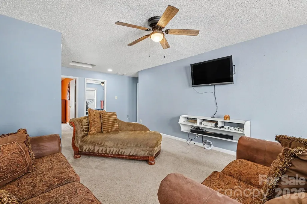 5654 Hammermill Drive Harrisburg NC 28075