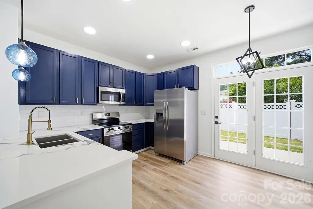 14237 Tamarack Drive Charlotte NC 28278