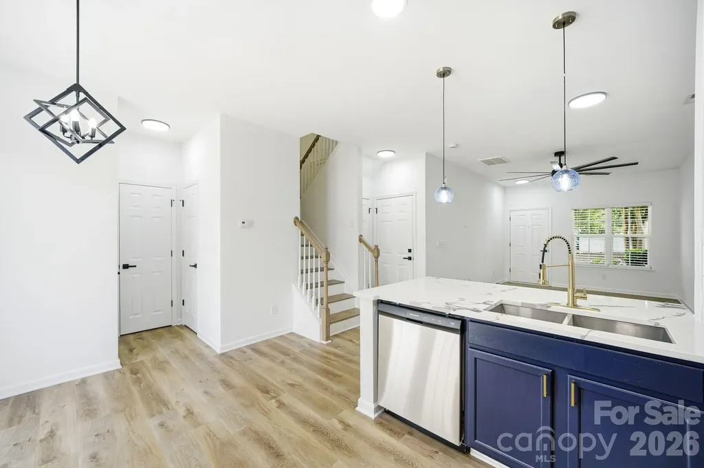 14237 Tamarack Drive Charlotte NC 28278