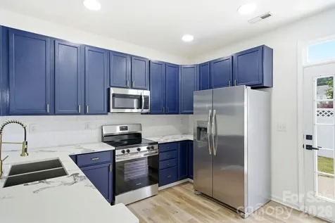 14237 Tamarack Drive Charlotte NC 28278