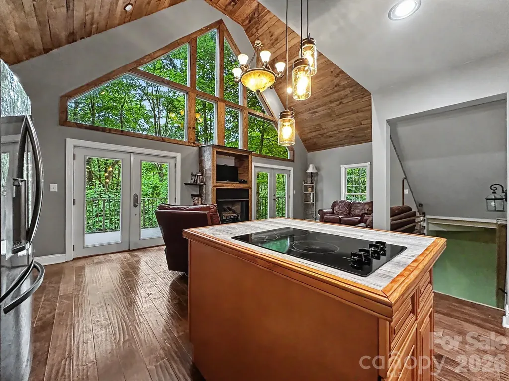 578 Three Top Circle West Jefferson NC 28694