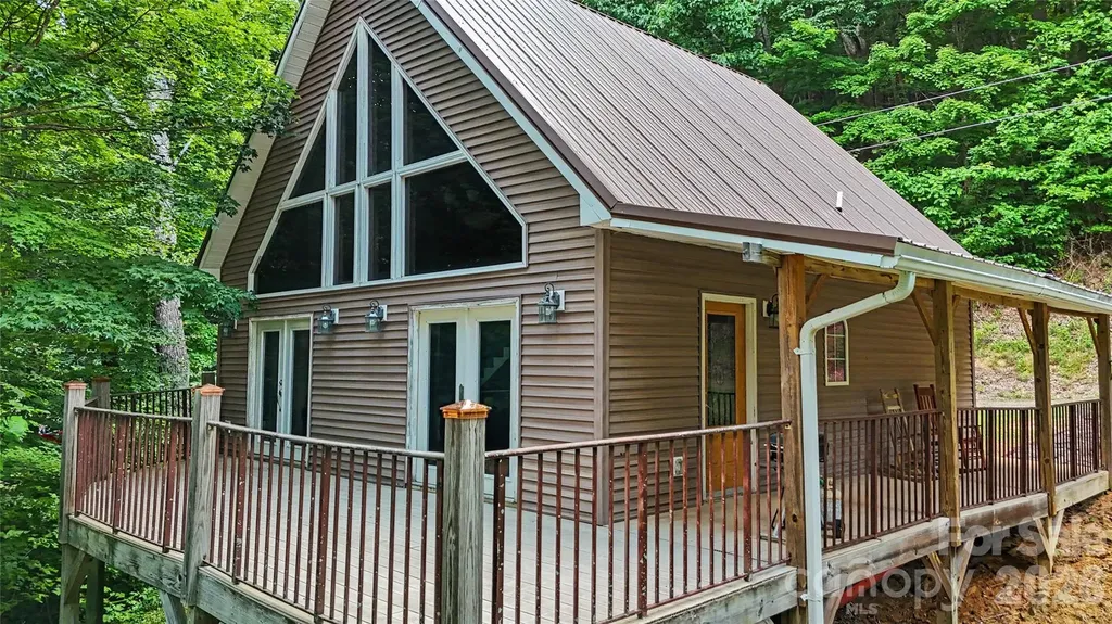 578 Three Top Circle West Jefferson NC 28694