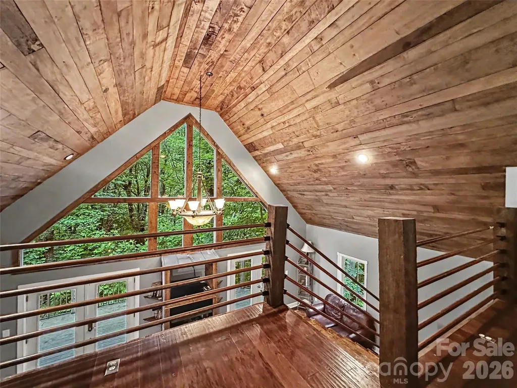 578 Three Top Circle West Jefferson NC 28694