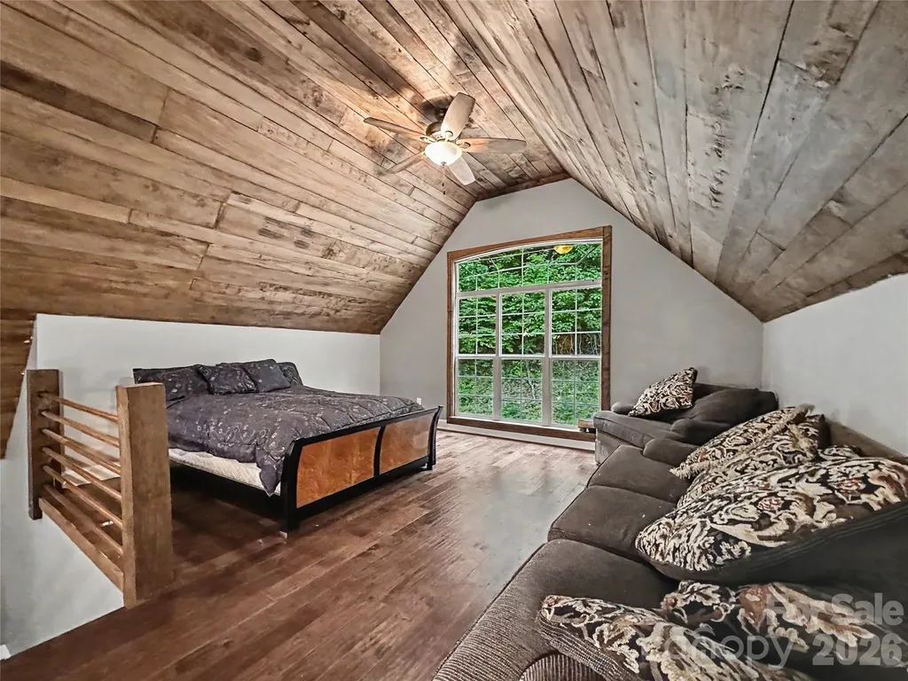 578 Three Top Circle West Jefferson NC 28694
