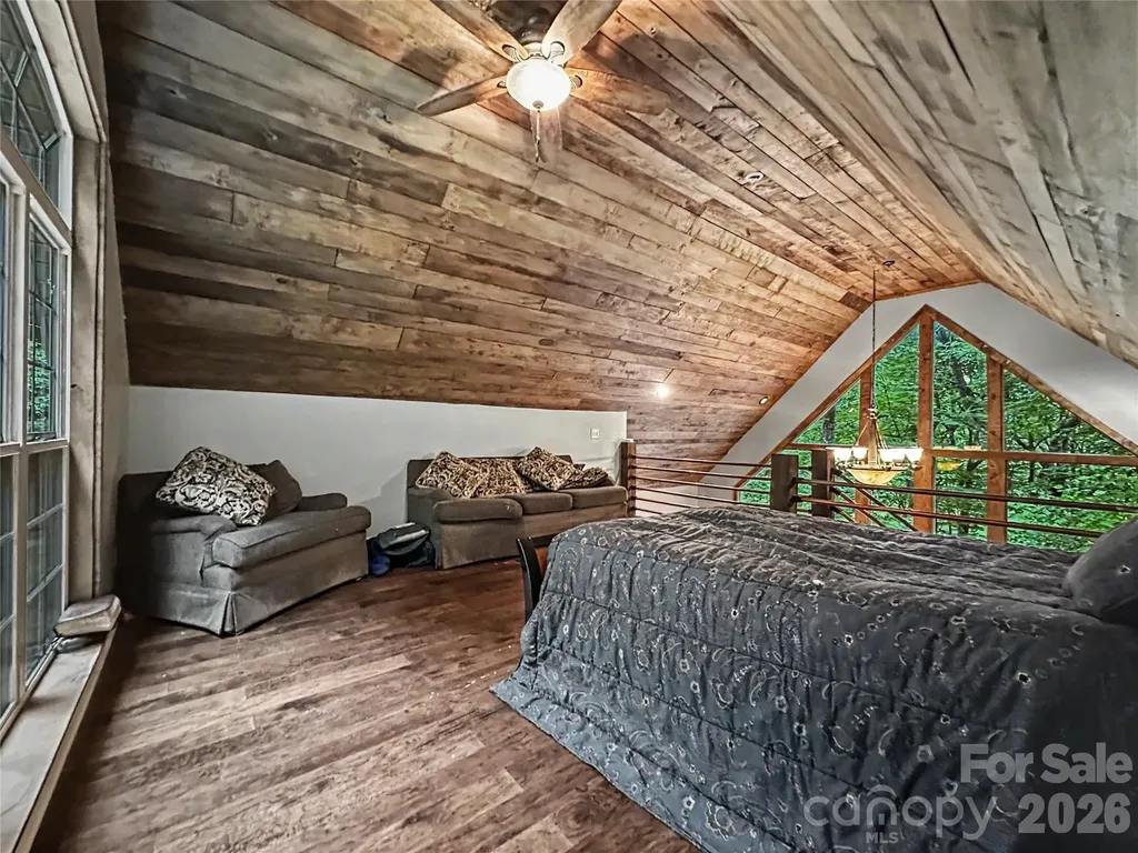 578 Three Top Circle West Jefferson NC 28694