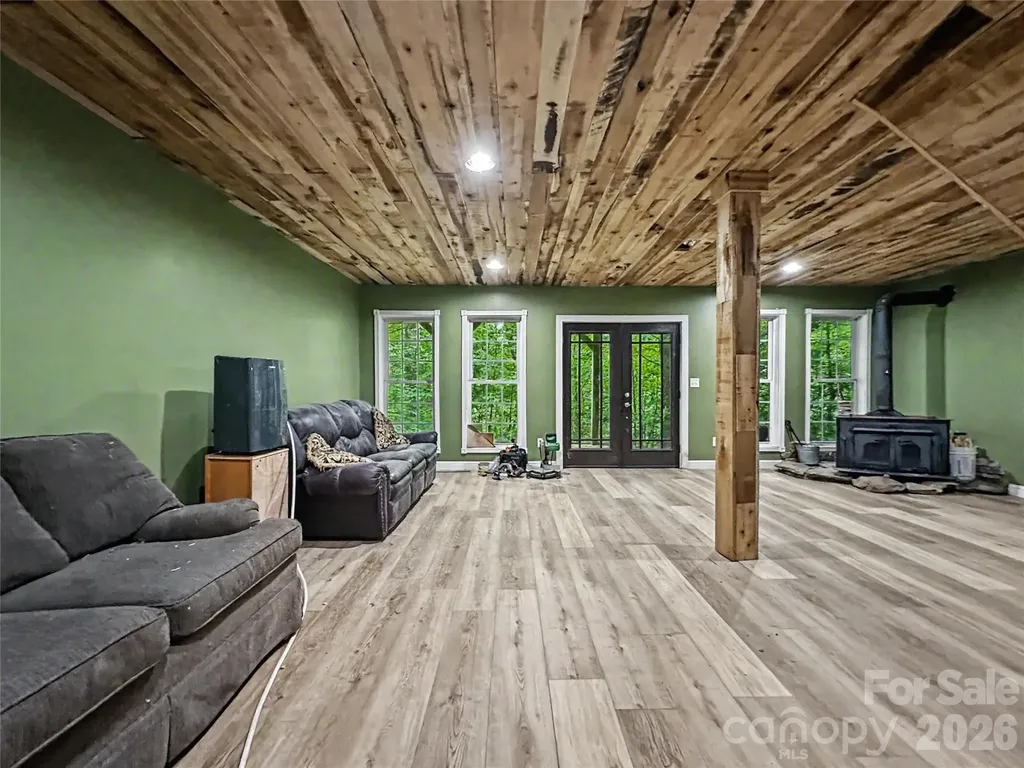 578 Three Top Circle West Jefferson NC 28694