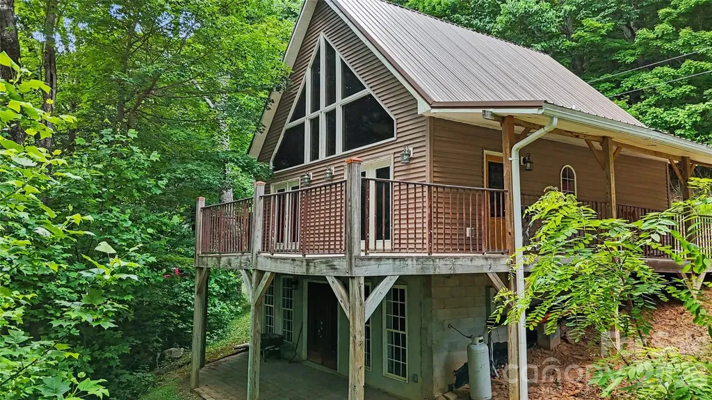 578 Three Top Circle West Jefferson NC 28694