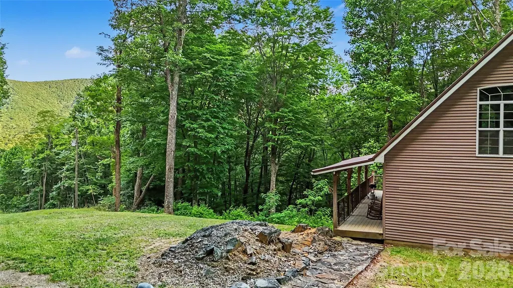 578 Three Top Circle West Jefferson NC 28694