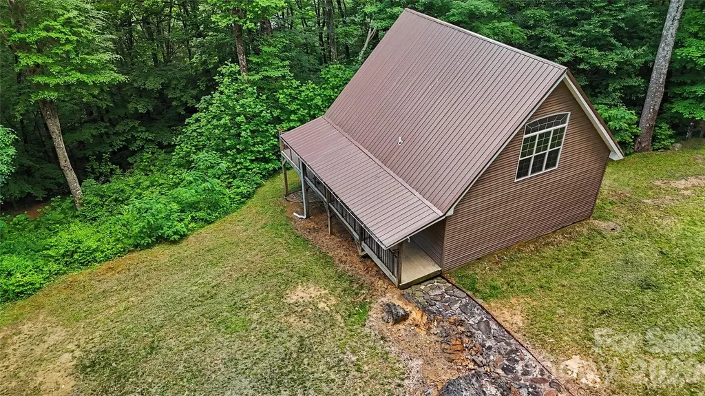 578 Three Top Circle West Jefferson NC 28694