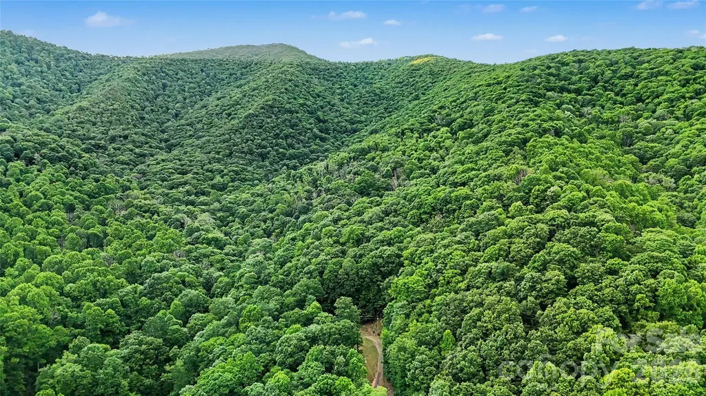 578 Three Top Circle West Jefferson NC 28694