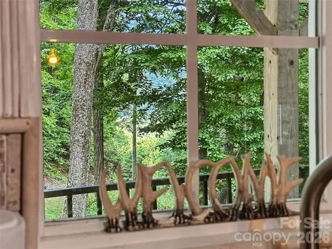 578 Three Top Circle West Jefferson NC 28694