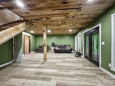 578 Three Top Circle West Jefferson NC 28694