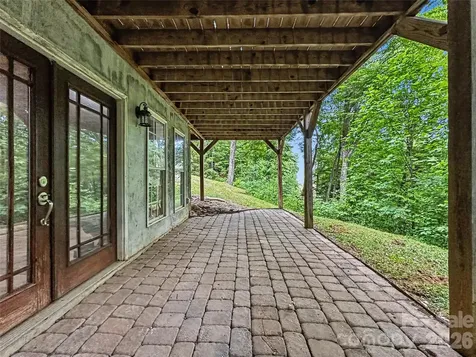578 Three Top Circle West Jefferson NC 28694