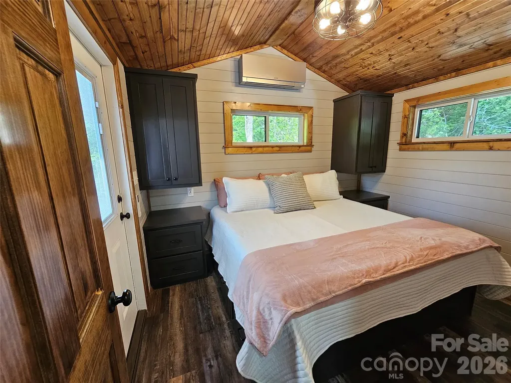 171 Duff Cove Road Brevard NC 28712
