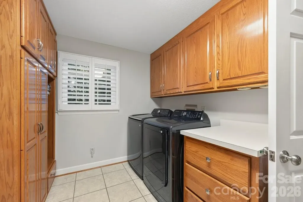 207 Lost Corner Road Morganton NC 28655