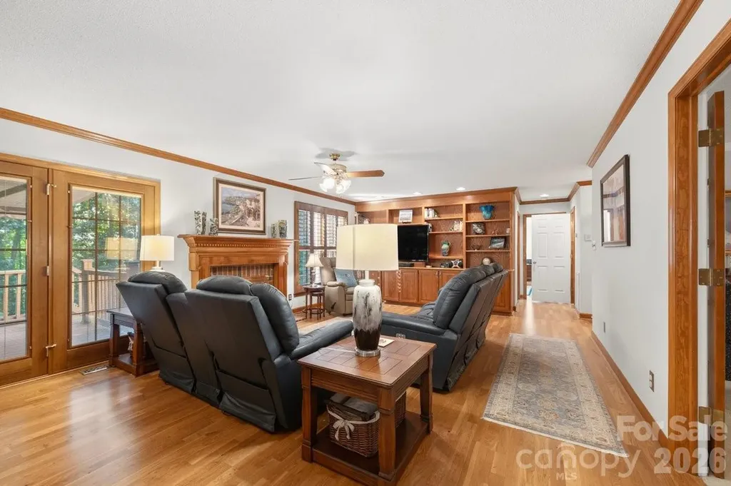 207 Lost Corner Road Morganton NC 28655