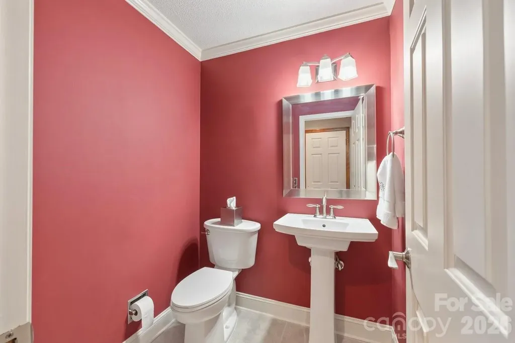 207 Lost Corner Road Morganton NC 28655