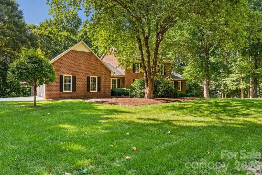 207 Lost Corner Road Morganton NC 28655