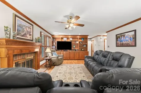 207 Lost Corner Road Morganton NC 28655