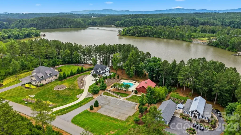 1776 Cove Side Drive Granite Falls NC 28630
