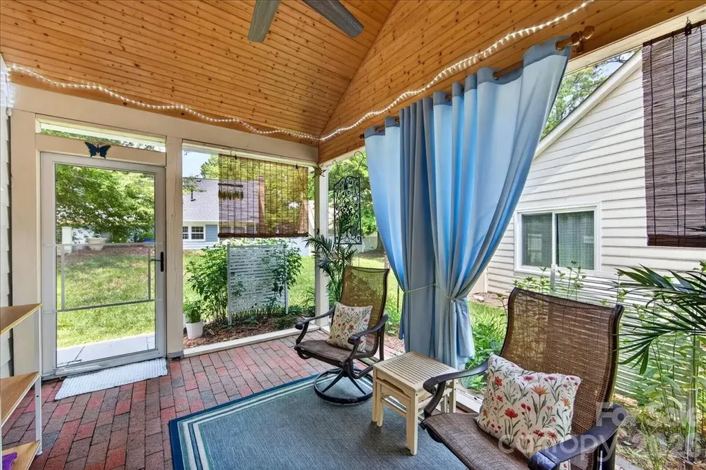 7306 Carrbridge Lane Charlotte NC 28226