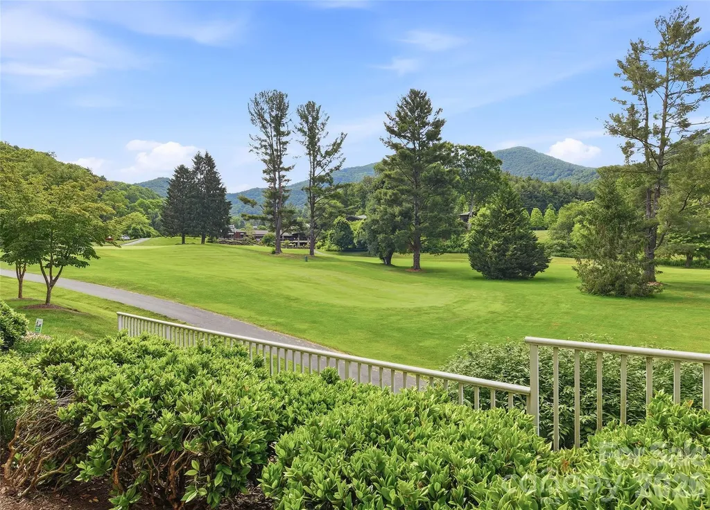 65 Glenview Lane Maggie Valley NC 28751