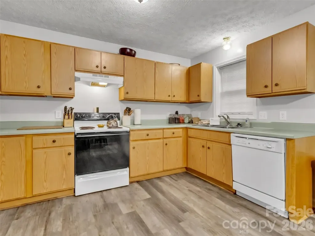 330 Sleepy Hollow Drive Waynesville NC 28785
