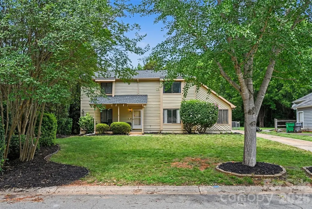 611 Mattingwood Drive Charlotte NC 28270