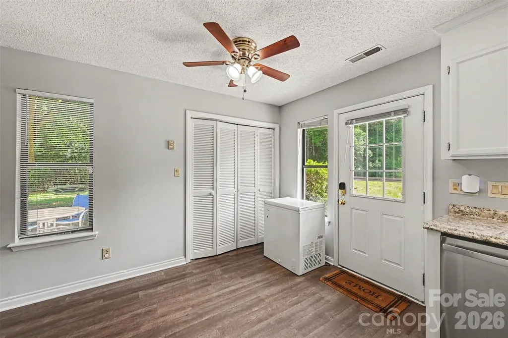 611 Mattingwood Drive Charlotte NC 28270