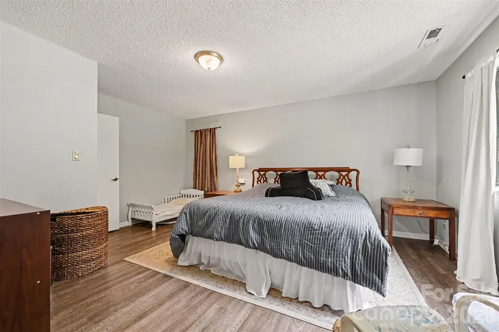 611 Mattingwood Drive Charlotte NC 28270