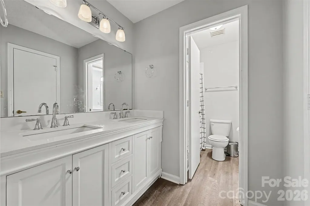 611 Mattingwood Drive Charlotte NC 28270