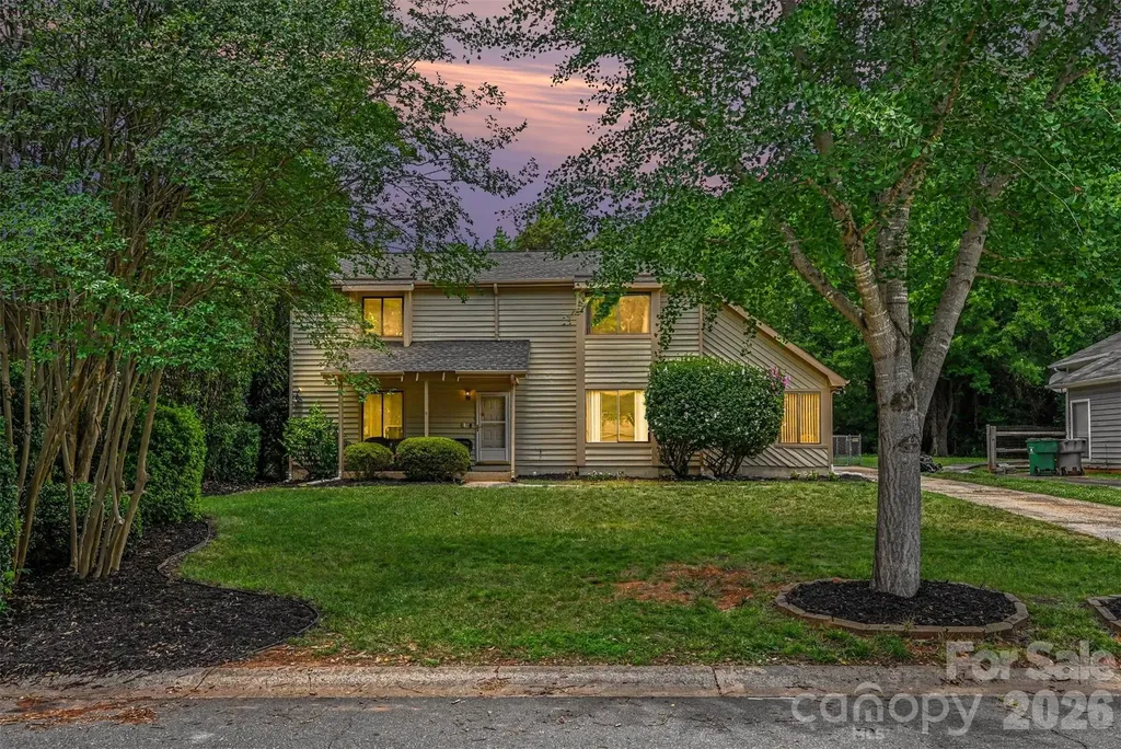611 Mattingwood Drive Charlotte NC 28270