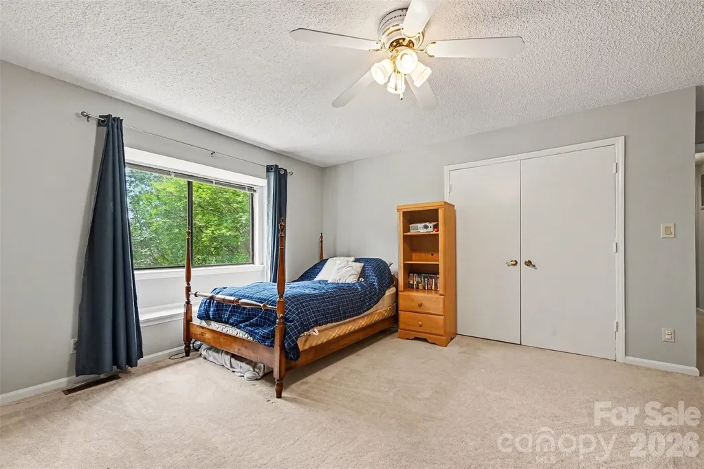 611 Mattingwood Drive Charlotte NC 28270