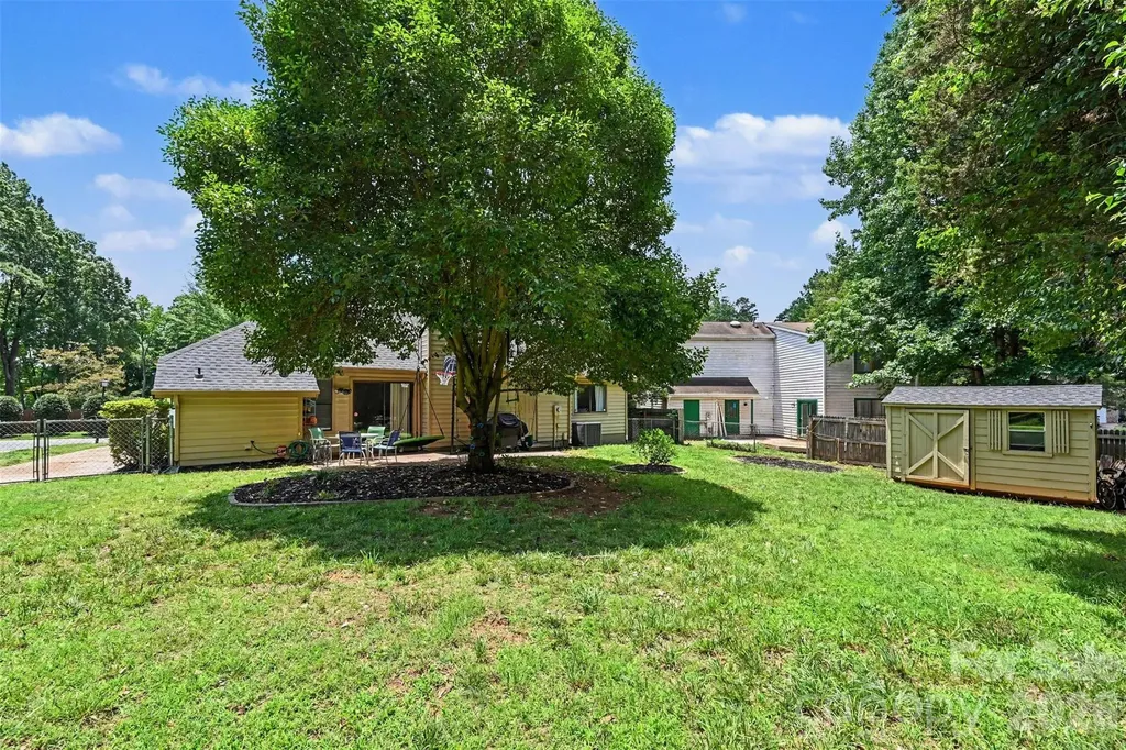 611 Mattingwood Drive Charlotte NC 28270