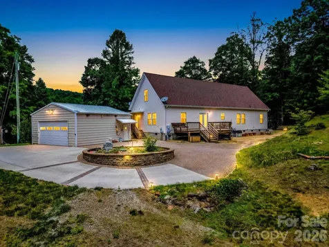 2255 Mount Olivet Road Zirconia NC 28790