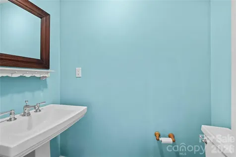 312 Westover Drive Asheville NC 28801