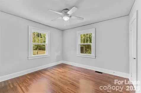 1936 Garibaldi Avenue Charlotte NC 28208