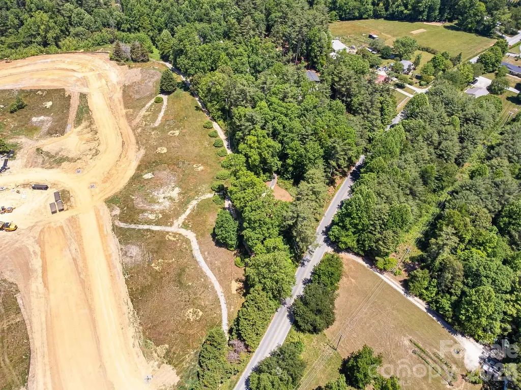 128 Tee Off Lane Hendersonville NC 28792